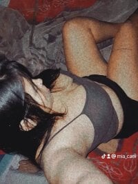 Mia_carii's webcam live show