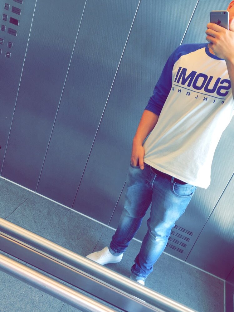 BottomBoy687@xh's Offline XXX Chat