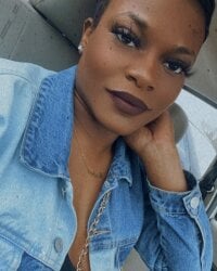 Elegant_Dearness' Offline Chat Room