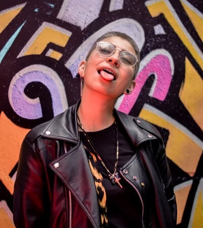 adrogynous_pandora from stripchat