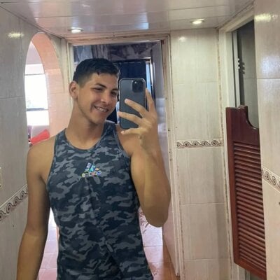 Gael_Reyes Male Shower Online Webcam Adult