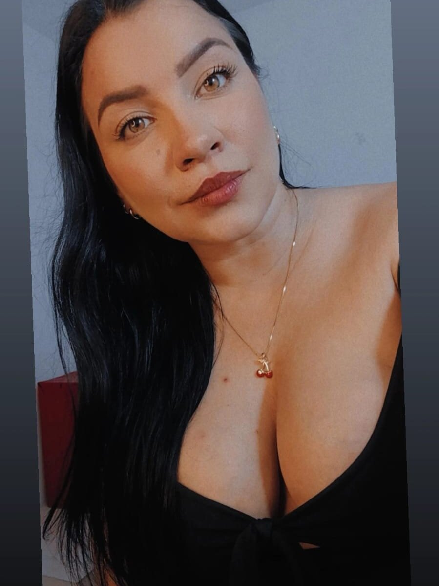 cintya_lux from stripchat