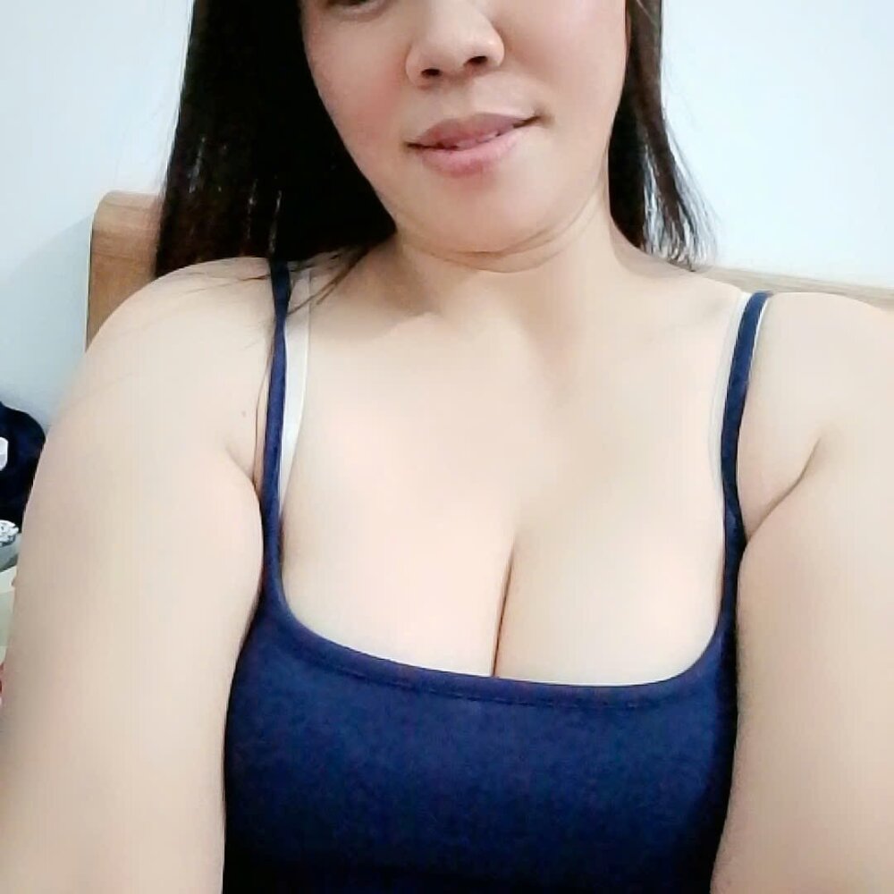 stripchat linhha23 webcam profile pic via pornos.live