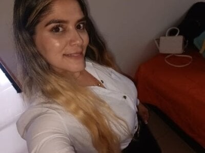 Isabela777 - Stripchat Lovense Blowjob Cam2cam Girl 