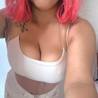 Celeste_Zahara Female Mobile Online Webcam Chat