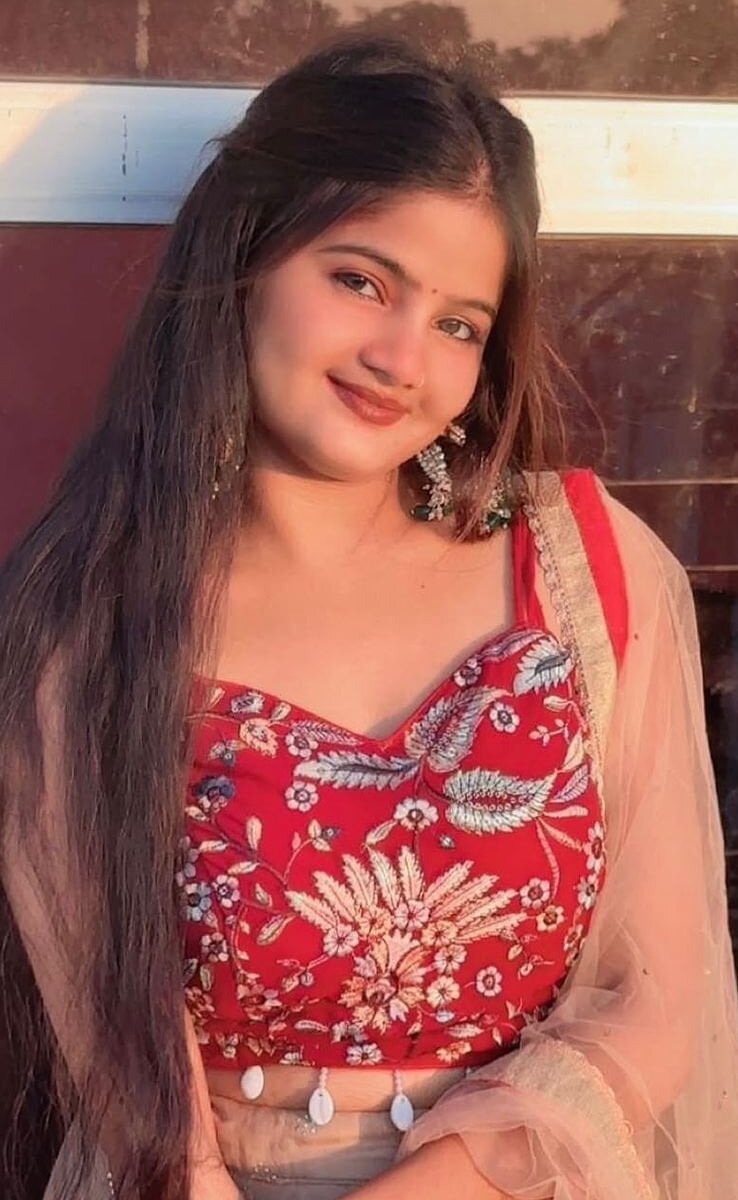 show2cam.com rukmadi_hot livesex profile in lesbian cams