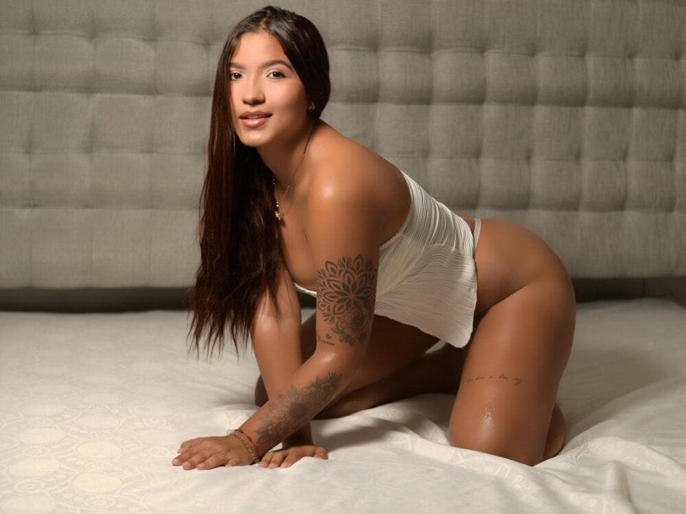 myliveeroticcams.com sara_os livesex profile in co cams