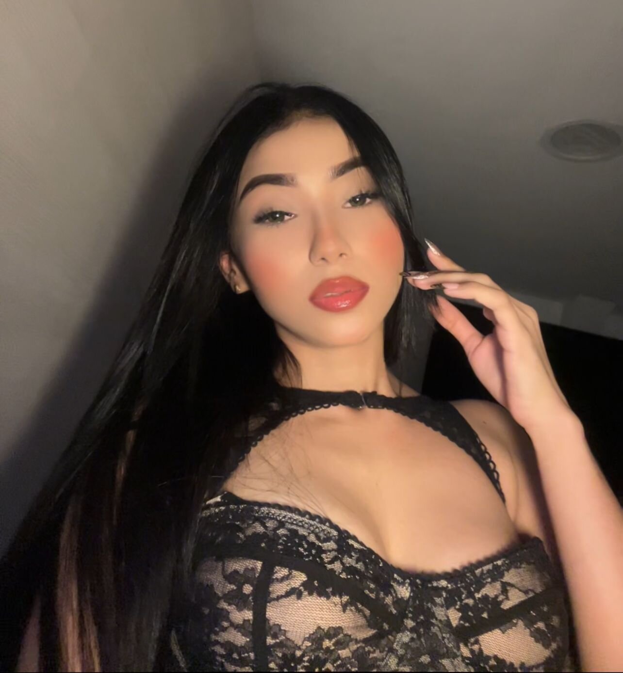 angiehot22