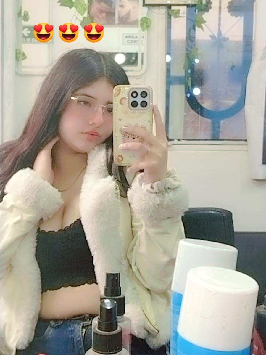 Crystal1_b_ live XXX chat