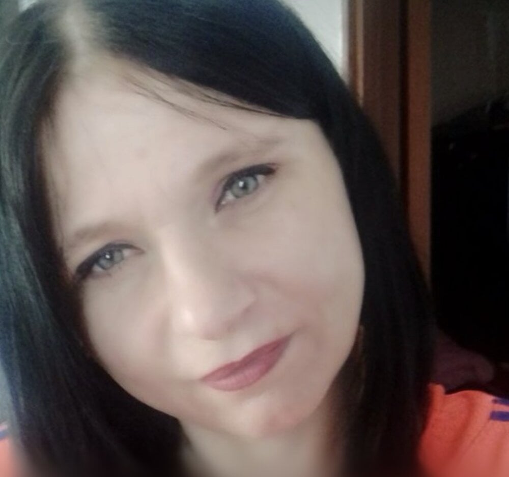 stripchat kira199020 webcam profile pic via livesex.fan