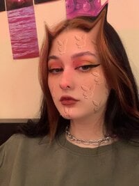 Hi_Molsi's Offline Chat Room