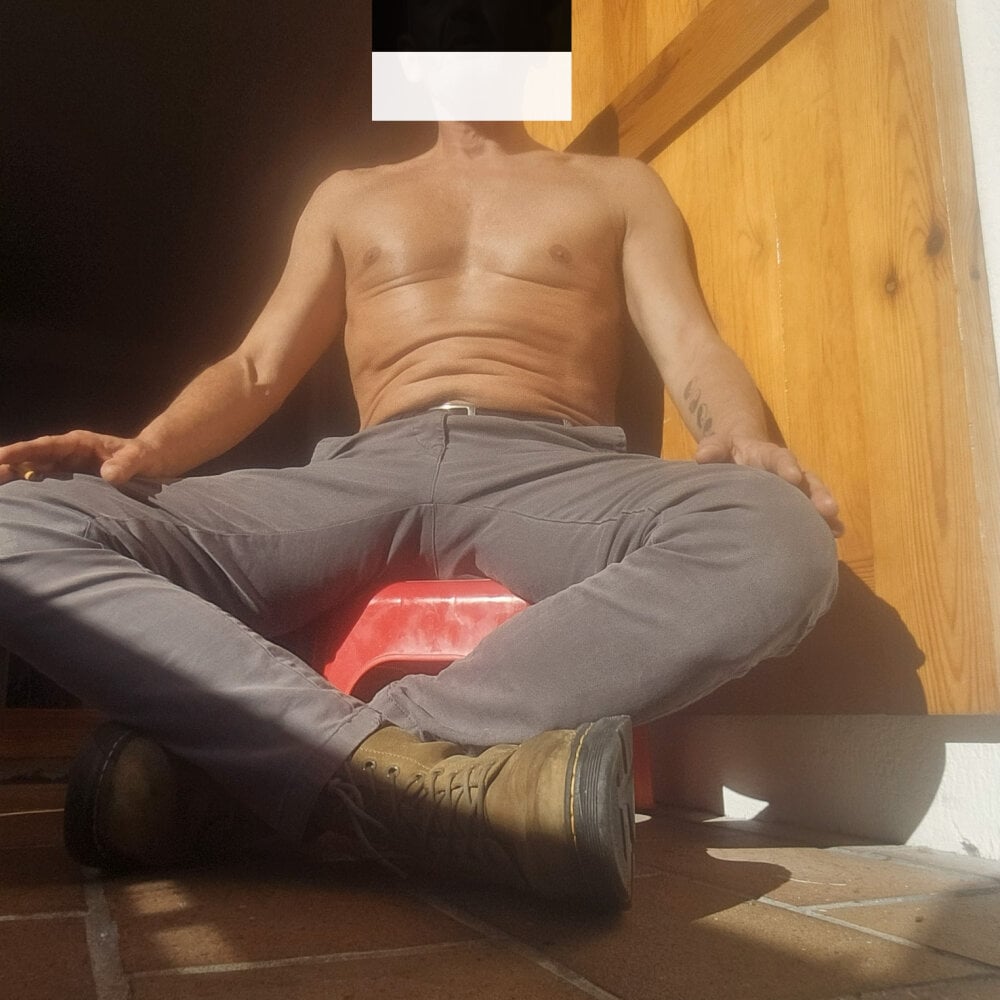 Chatroom XXX hors ligne de AntonioNice_iml