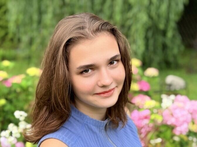 EmilyMiret profile