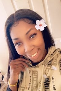 chocolatecocaine's Offline Chat Room