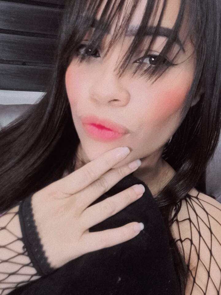NicolletAlanna 🕤 live online cam