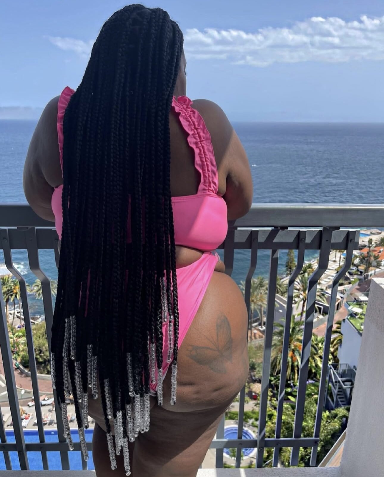 TheCurvyEdition