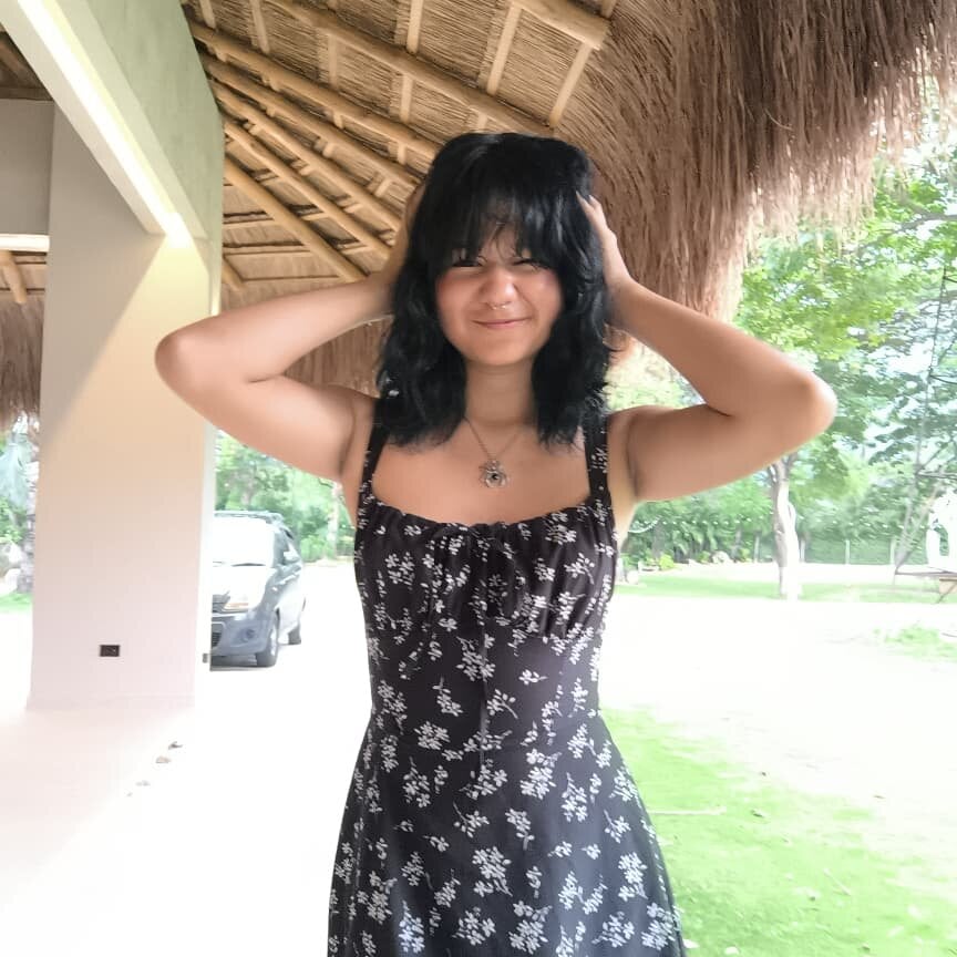 sexlivecamsites.com sophie_smitt livesex profile in french cams