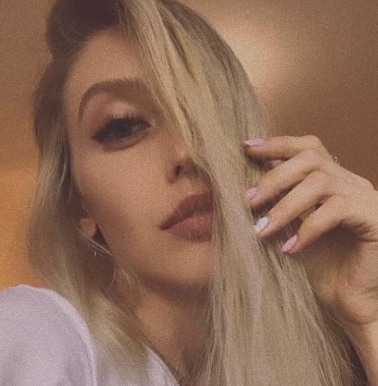 Liya_Ray