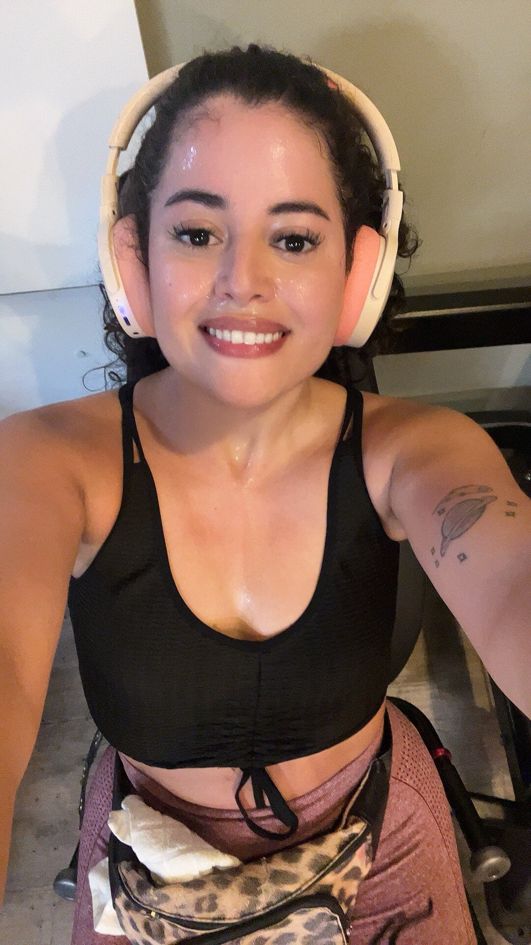 curly_laura