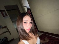 lovely_kiannaHugecock's webcam live show