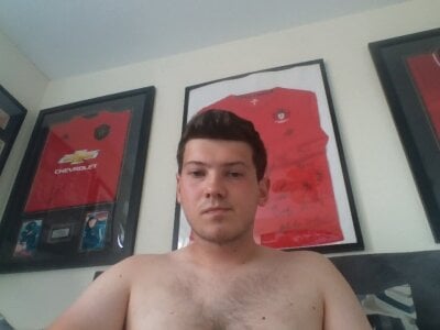 Hornyboywantsit