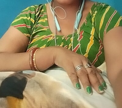 Hotly-reshma