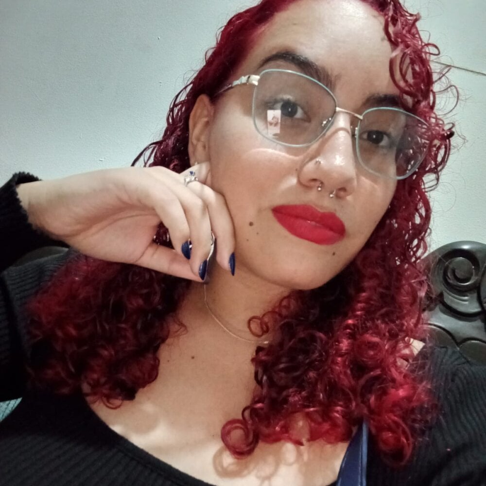 aliicesstong webcam profile - Cypriot