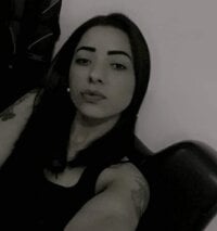 Brunettelucy's Offline Chat Room