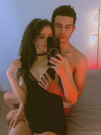 CharlotteAndJames Couple Colombian Live Cam Naked