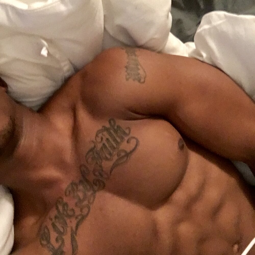 sexxycloudymuscle4u