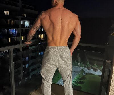 AaronMuscle - Stripchat Lovense Blowjob Cam2cam Boy 