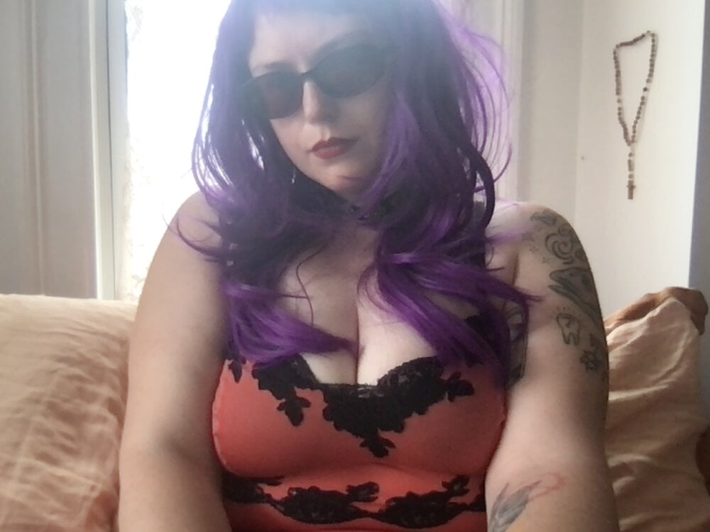prettysexychicken profile