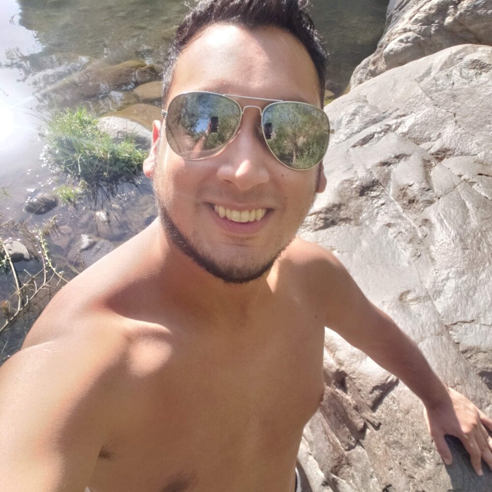 menenoloco69 from stripchat