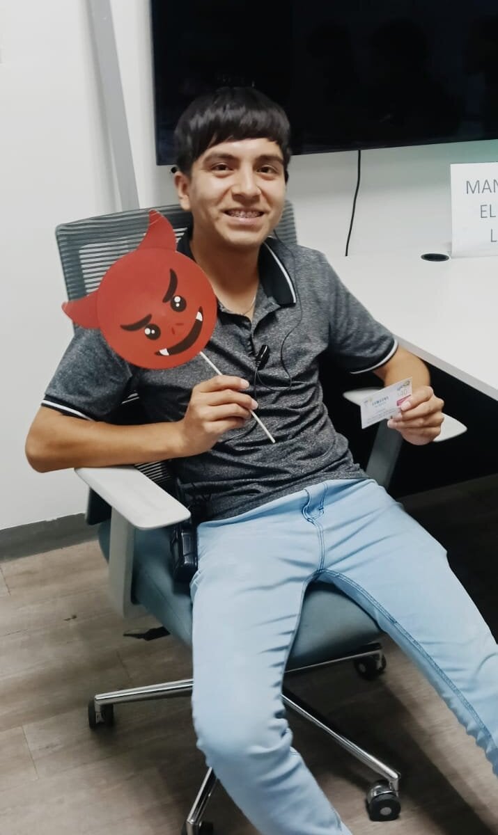 Sergio666667's Offline XXX Chat