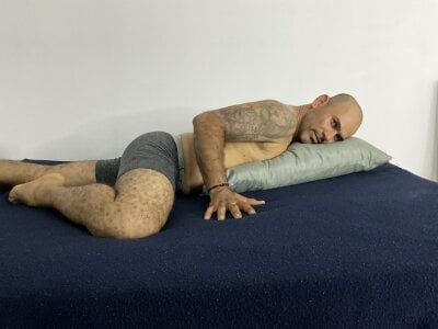 naughty_martin from stripchat