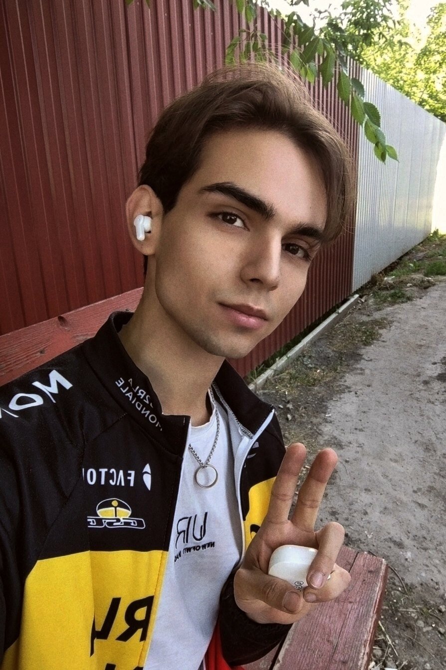 Alex_and_Alias