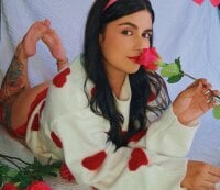 Juliietha_servas's webcam live show