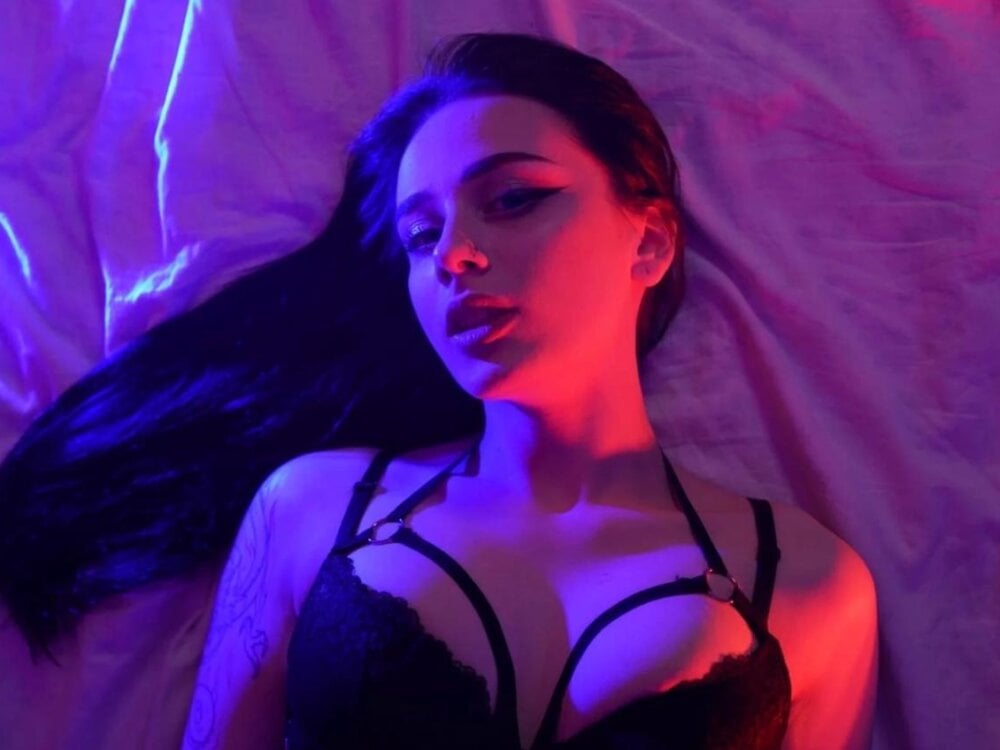 livesex.fan darineko_ livesex profile in in-a-pearl-at-the-bottom-of-the-sea cams