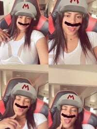 Nahomii_Naughty's webcam live show