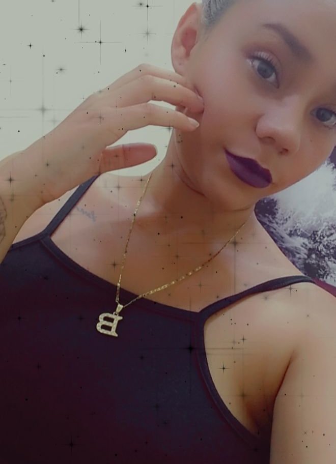 group_queens Chat Room offline