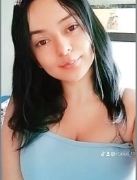 catalina_xx's Offline Chat Room