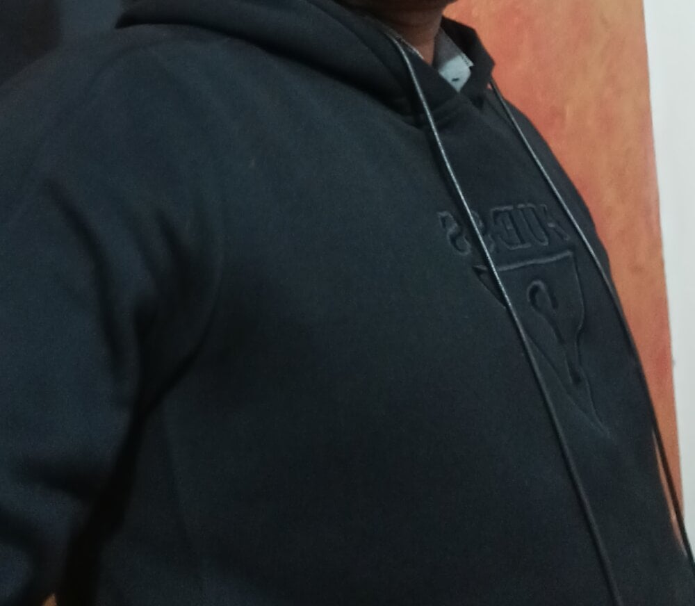 Rahul_Singh1990 Adlı Modelin Çevrimdışı XXX Sohbeti