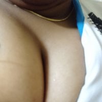 reshma111's Offline Chat Room
