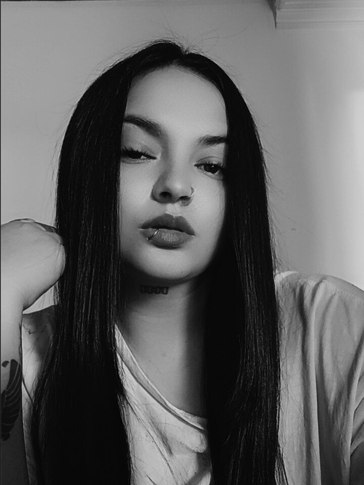 Chatroom XXX hors ligne de Laura_cap7