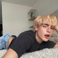 KittySkirtt1's webcam live show