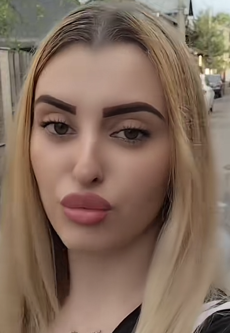 RebeccaParis