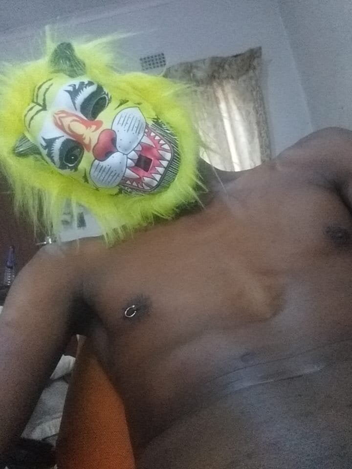 hornyredbull from stripchat