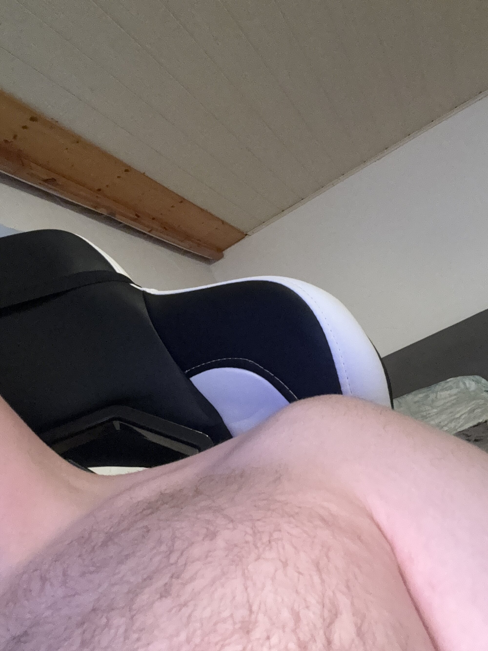 hornycock484