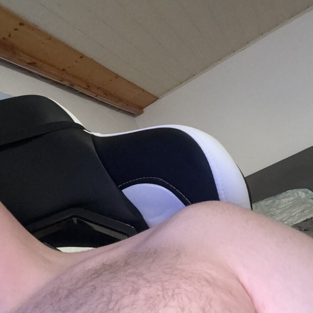 hornycock484