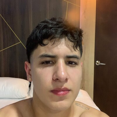 michael8_rich8 from stripchat